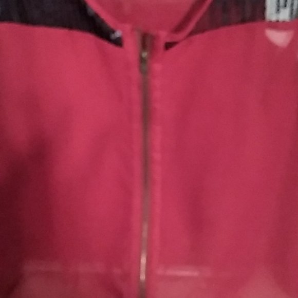 Daytrip Dark Red LARGE Tank Open Zipper Black Trim at Shoulders - Picture 4 of 6